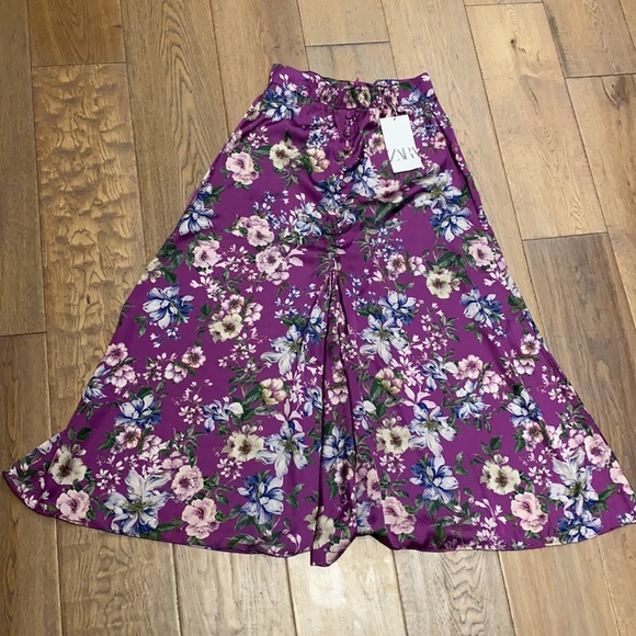 ZARA 2PC TOP & SATIN SKIRT SET - Picture 10 of 14